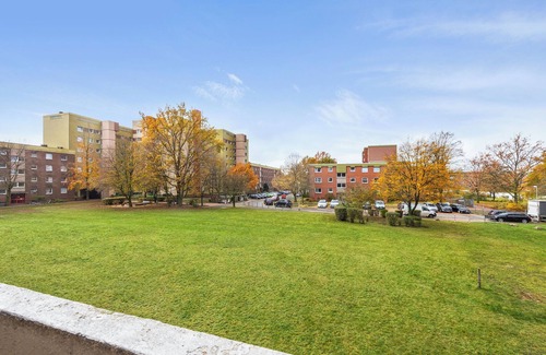 Bothfeld Apartment | Apartment 'Alte Heide Wohnug' with Balcony and Wi-Fi