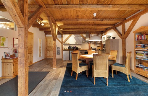 Hemme Apartment | Apartment 'Alter Kornspeicher In Hemme' with Shared Terrace, Shared Garden and Wi-Fi