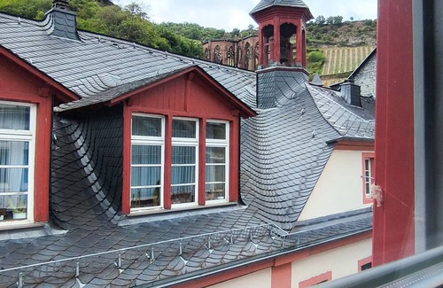 Mainz-Bingen Apartment | Apartment "Altstadtquartier" with Castle View