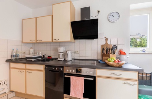 Beuren Apartment | Apartment 'Am Backhaus' with Balcony and Wi-Fi