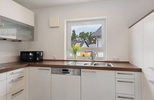Jockgrim Apartment | Apartment 'Am Otterbach' with Balcony and Wi-Fi