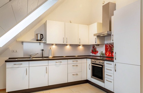 Dachau District Apartment | Apartment 'Am Schlossberg' with Balcony and Wi-Fi