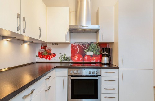 Dachau District Apartment | Apartment 'Am Schlossberg' with Balcony and Wi-Fi