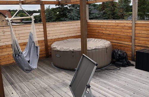 Monkebude Apartment | Apartment 'Am Stettiner Haff' with Private Pool, Private Terrace and Wi-Fi