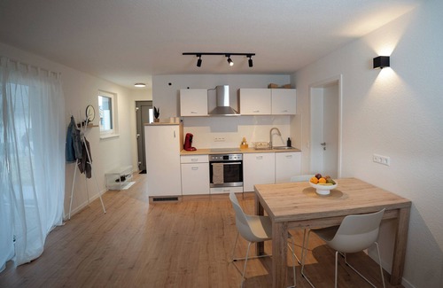Niederlehen Apartment | Apartment 'Am Tanzberg' with Mountain View, Private Terrace and Wi-Fi