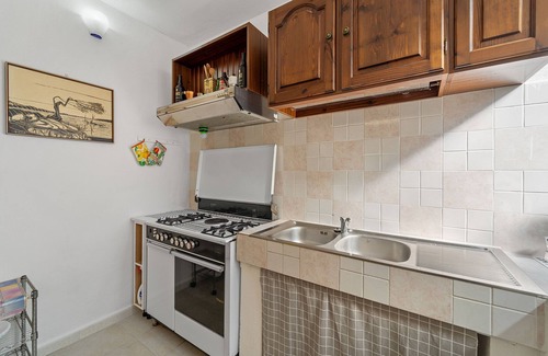 Iglesias Apartment | Apartment 'Amelia' with Private Garden, Wi-Fi and Air Conditioning