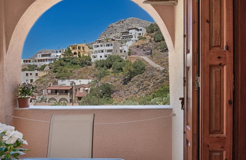 Kamari Apartment | Apartment 'Amphitrite - Standard' with Sea View, Wi-Fi and Air Conditioning