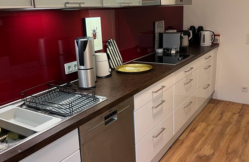 Neukirchen-Vluyn Apartment | Apartment 'An Littard Kull' with Private Terrace and Wi-Fi