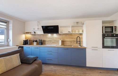 Naumburg Apartment | Apartment 'Andreas' with Shared Terrace, Shared Garden and Wi-Fi