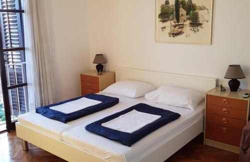 Gruz Apartment | Apartment Anet with free parking