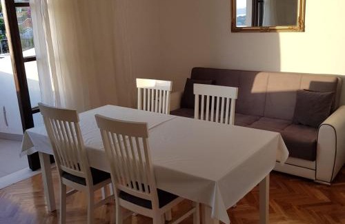 Gruz Apartment | Apartment Anet with free parking