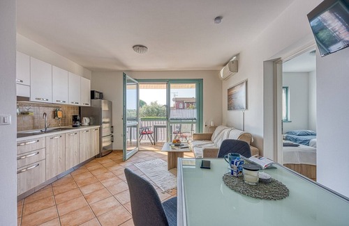 Gedici Apartment | Apartment Anita with shared pool