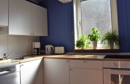 Lehe Apartment | Apartment "Anker" - Fantastic secluded location directly on the dike/4 * - DTV
