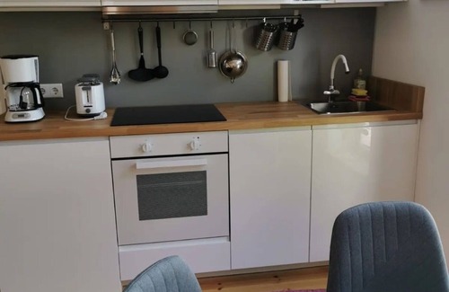 Hohenahr Apartment | Apartment 'Anni's Ferienhaus' with Private Terrace and Wi-Fi