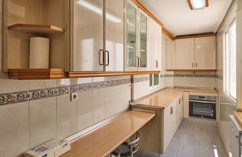 Puente Genil Apartment | Apartment 'Apartamento 5 Caballeros' with Balcony, Wi-Fi and Air Conditioning