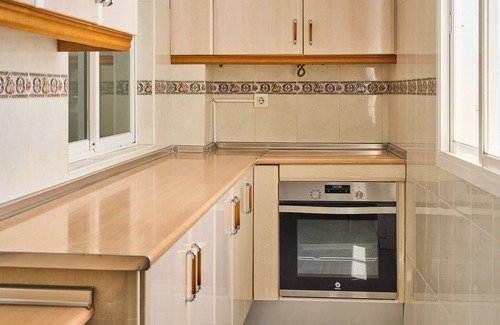Puente Genil Apartment | Apartment 'Apartamento 5 Caballeros' with Balcony, Wi-Fi and Air Conditioning