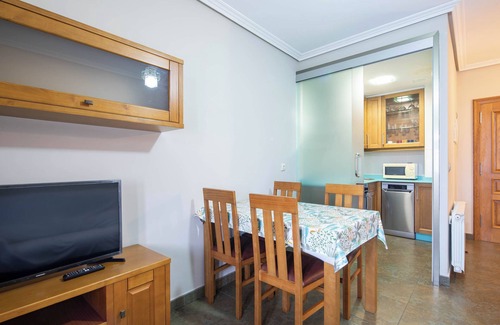 Cangas Apartment | Apartment 'Apartamento 01 Bajo' with Shared Pool, Private Terrace and Wi-Fi