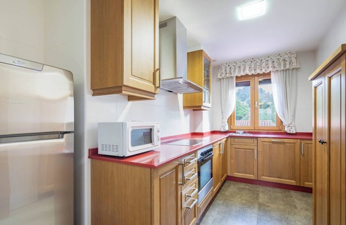 Cangas Apartment | Apartment 'Apartamento 12' with Shared Pool, Private Terrace and Wi-Fi