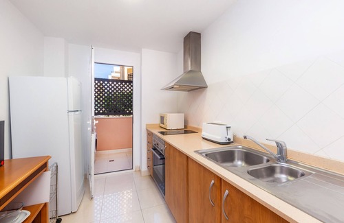 Cala Bona Apartment | Apartment 'Apartamento Espiga' with Shared Pool, Wi-Fi and Air Conditioning
