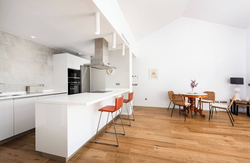 San Roque Apartment | Apartment 'Apartamento Links Il' with Sea View, Wi-Fi and Air Conditioning