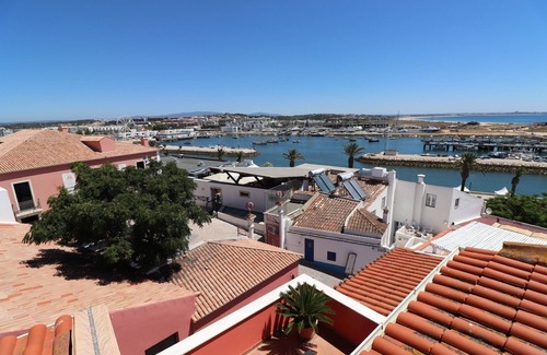 Lagos City Center Apartment | Apartment 'Apartamento Vista Marina' with Sea View, Private Terrace and Wi-Fi