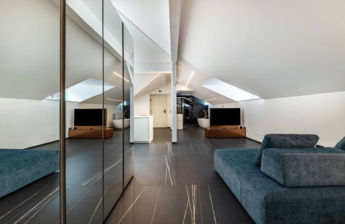 Centro - Piani - Rencio Apartment | Apartment 'App 304 Palazzo Cavour' with Mountain View, Wi-Fi and Air Conditioning