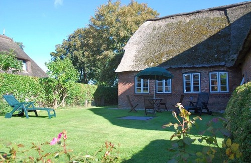 Alkersum Apartment | Apartment / app. for 4 guests with 60m² in Alkersum (109485)