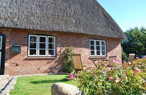 Alkersum Apartment | Apartment / app. for 4 guests with 60m² in Alkersum (109488)