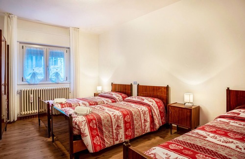 Caderzone Terme Apartment | Apartment 'Appartamento Piazzi 1' with Mountain View, Balcony and Wi-Fi