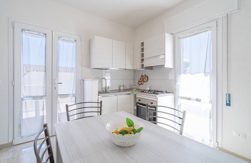 Fondo Morte Apartment | Apartment 'Appartamento Nemo' with Sea View, Wi-Fi and Air Conditioning