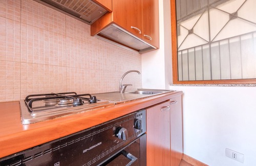Mazzeo Apartment | Apartment 'Appartamento Bougainville' with Sea View, Wi-Fi and Air Conditioning