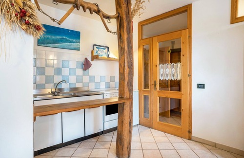 San Giacomo Apartment | Apartment 'Appartamento Cocodi' with Mountain View, Shared Garden and Balcony