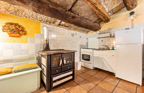 Ala Apartment | Apartment 'Appartamento Del Vecchio Fienile' with Mountain View and Shared Garden