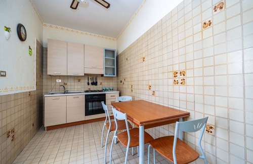 Ficarra Apartment | Apartment 'Appartamento 4 - Stanza 42' with Shared Terrace, Wi-Fi and Air Conditioning