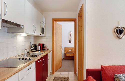 Weidach Apartment | Apartment "Arnika" with Mountain View, Shared Garden & Wi-Fi