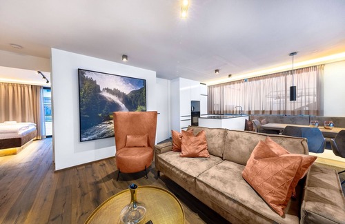 Muhlbach im Pinzgau Apartment | Apartment in Bramberg with Mountain Views