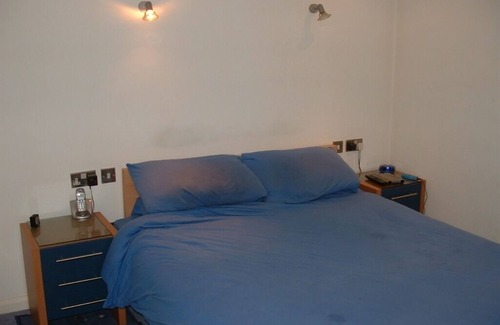 Crewe Apartment | Apartment at Earle House Serviced Apartments