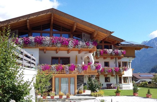 Neustift Im Stubaital Apartment | Apartment Landhaus Alpensonne