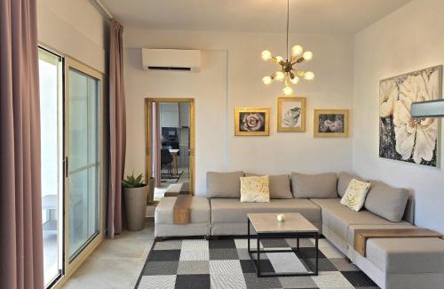Ishem Apartment | Apartment at Perla Resort near Sandy Beach