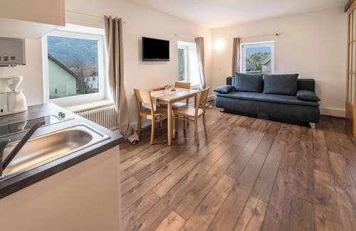 Sankt Martin Apartment | Apartment "Sophia" with Mountain View, Sauna, Wi-Fi & Terrace