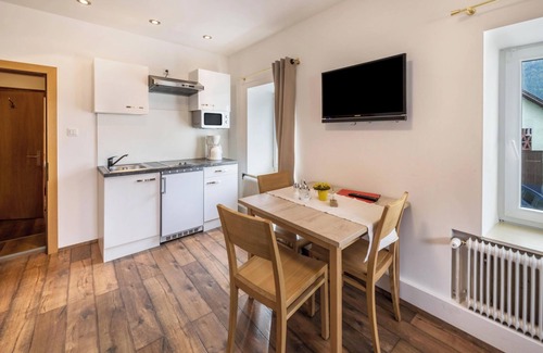 Sankt Martin Apartment | Apartment "Sophia" with Mountain View, Sauna, Wi-Fi & Terrace