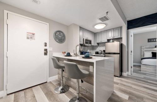Florida Center Apartment | Apartment at The Enclave Resort - Near Universal