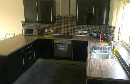 Sheffield Apartment | Apartment at Your Travel Stop Craggside