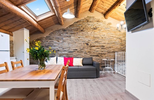 Trabada Apartment | Apartment 'Ático Casa Venancio' with Mountain Views and Private Garden