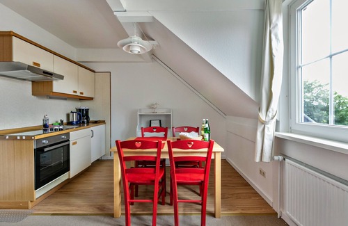 Ostersiel Apartment | Apartment 'Atlanta 206' with Shared Terrace, Private Garden and Wi-Fi
