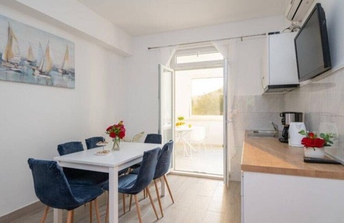Komolac Apartment | Apartment Azzurro 1 by Villas Guide