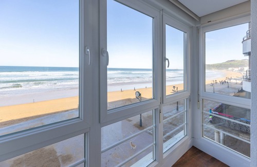 Zarautz Apartment | Apartment Bañeru 3-3 - First line of beach - Zarautz