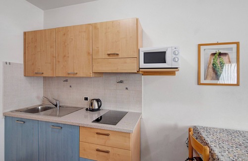Trepalle Apartment | Apartment "Bait del Pont 52B" with Mountain View, Wi-Fi & Garden