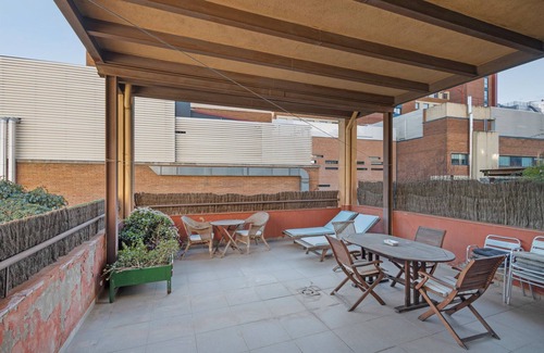 Pedralbes Apartment | Apartment 'Balcón De Barcelona' with Mountain View, Private Terrace and Wi-Fi