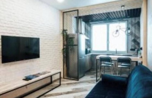 Pervomaysky District House | Apartment Banksy House